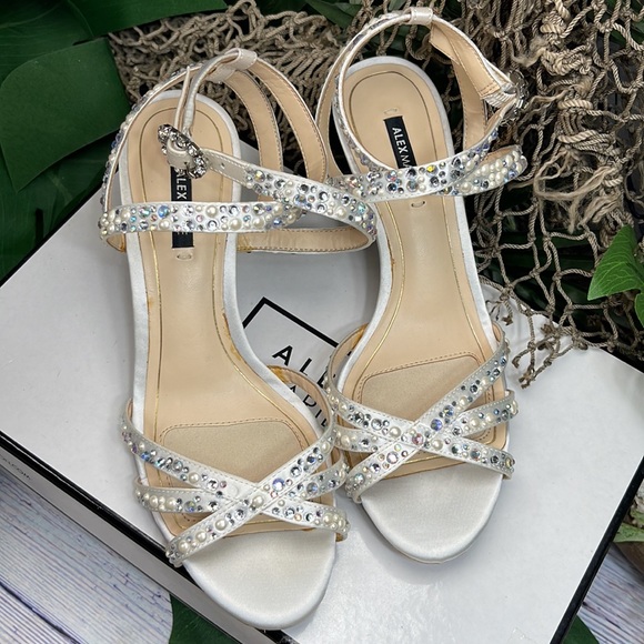 Alex Marie Collection Shoes - NWB Alex Marie Rhinestone Kandis Strappy Dress Heels Semi Formal Wedding Sparkly